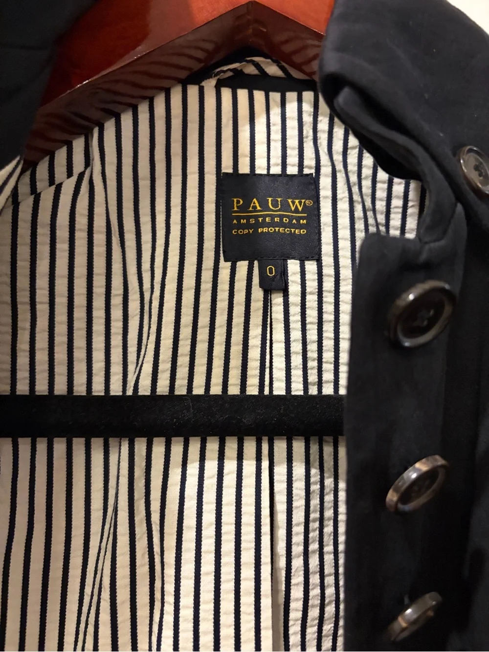 Pauw Amsterdam newly dry